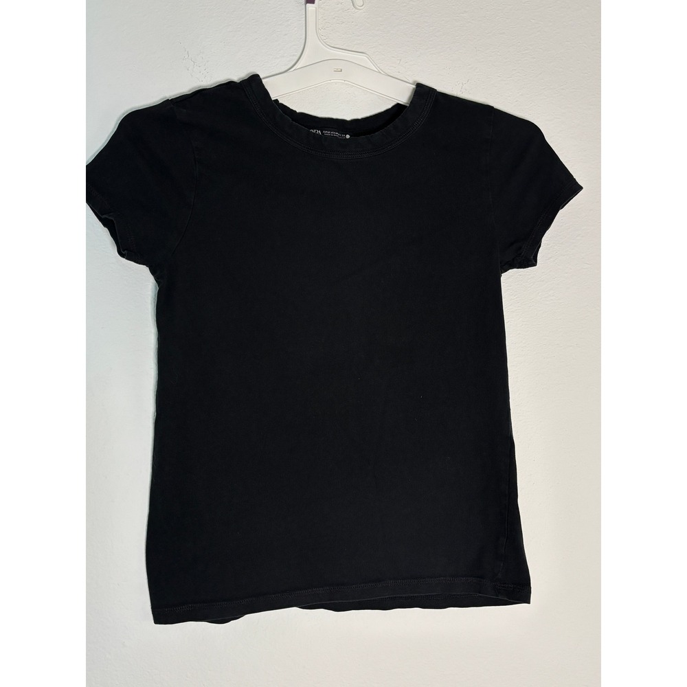 Zara Womens Black Short Sleeve Crewneck Basic T-Shirt Size M Baby Tee Style